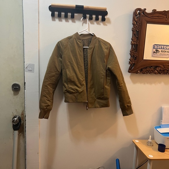 Lululemon irreversible jacket - Picture 7 of 8